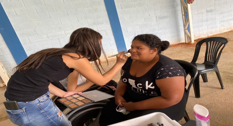 AÇÃO SOCIAL NA APAE DE TAPIRATIBA