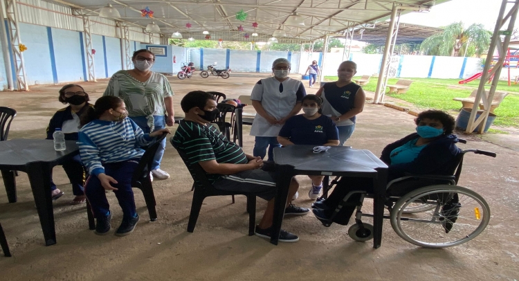 AÇÃO SOCIAL NA APAE DE TAPIRATIBA