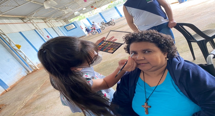 AÇÃO SOCIAL NA APAE DE TAPIRATIBA
