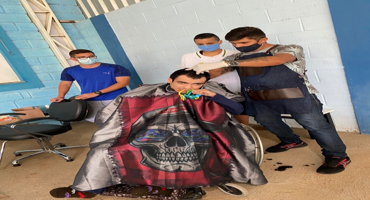 AÇÃO SOCIAL NA APAE DE TAPIRATIBA